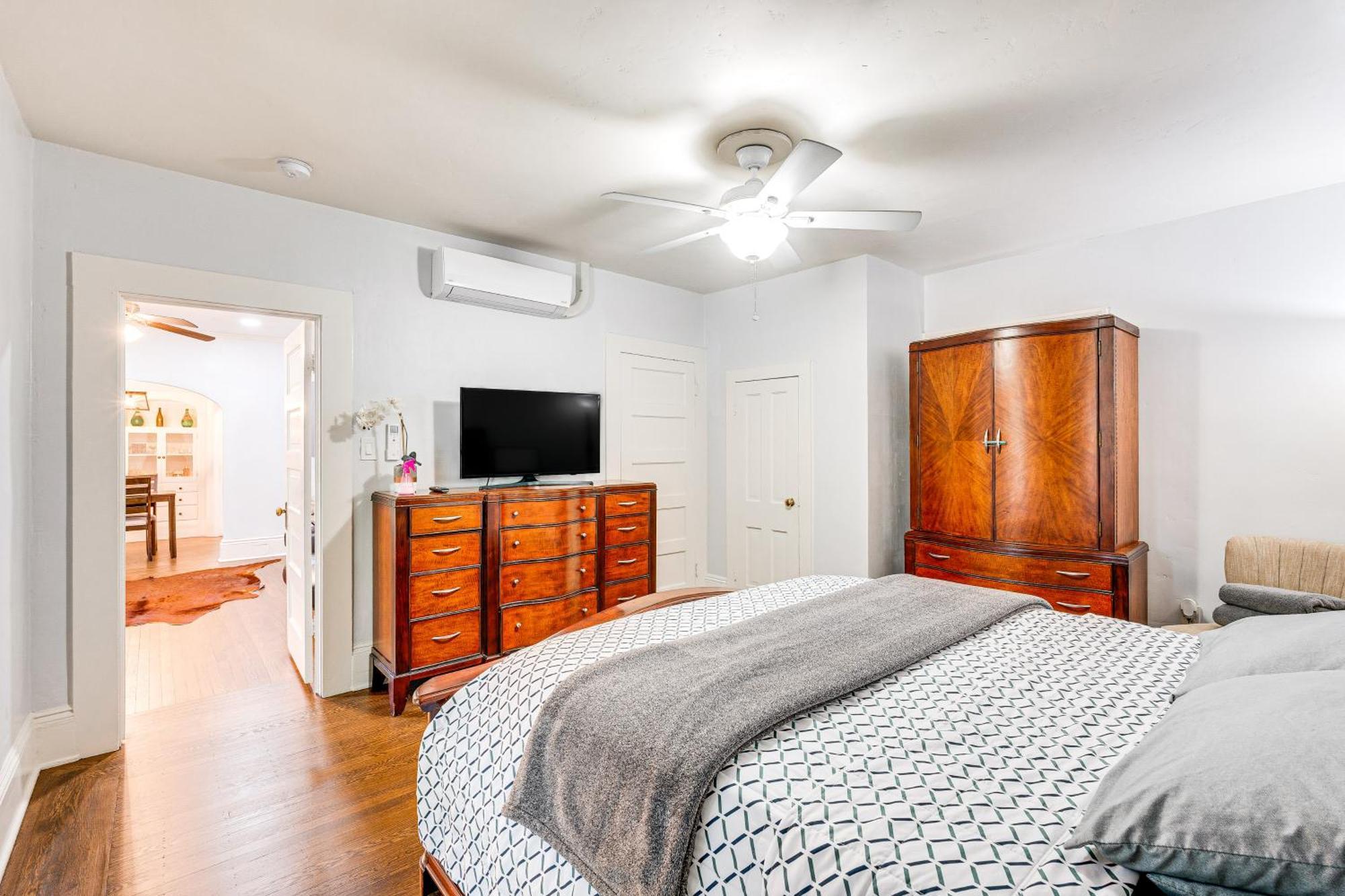 Bright Woodland Apartment Walk To Main Street ภายนอก รูปภาพ