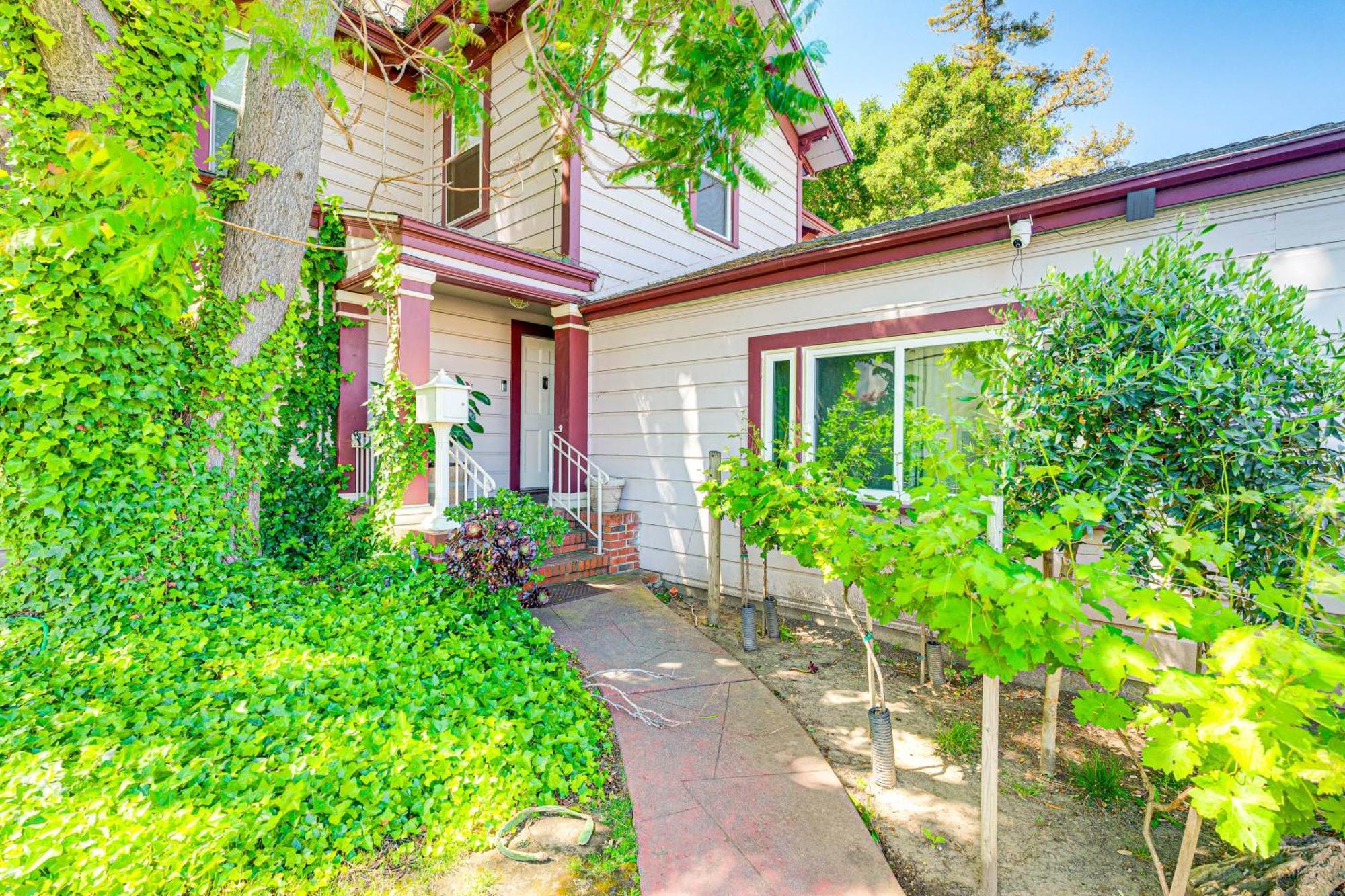 Bright Woodland Apartment Walk To Main Street ภายนอก รูปภาพ